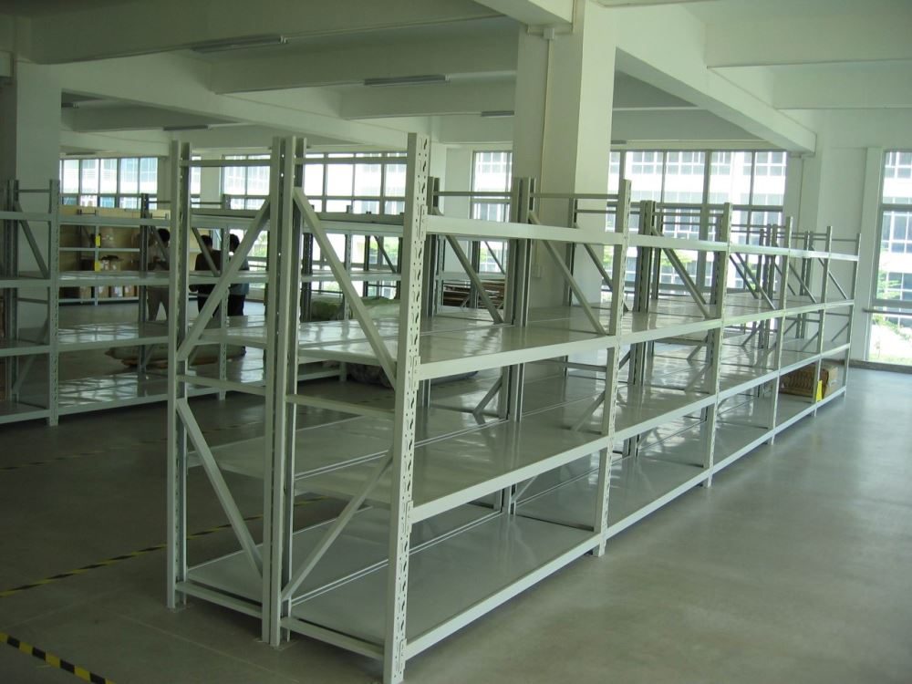 Heavy duty shelving unit 1.5m L x 400mmD x 2m H, 4 shelves, 200kg per shelf