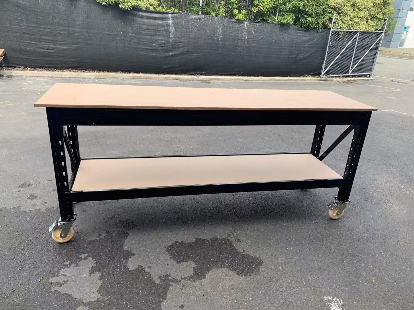 Heavy duty workbench 1000kg carry capacity with 18mm MDF + 4 solid wheels